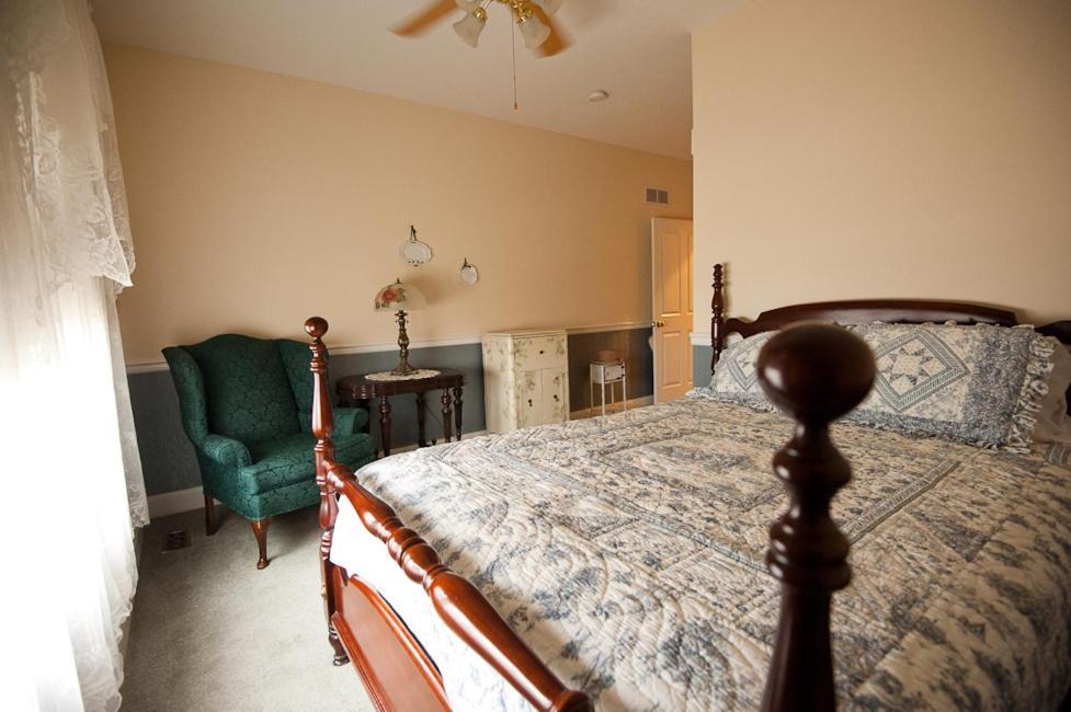 Victorian Veranda Country Inn Lawrence Cameră foto
